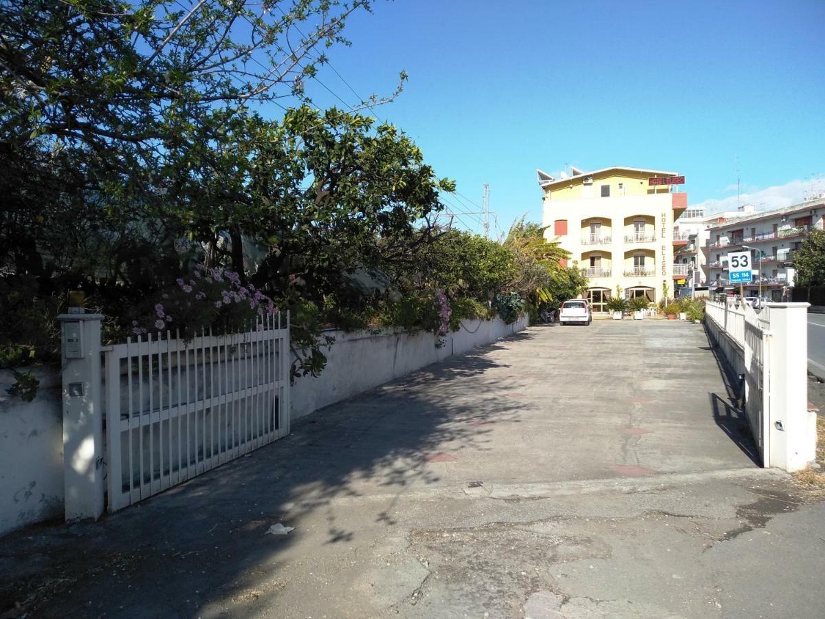 Hotel Eliseo Giardini Naxos Luaran gambar