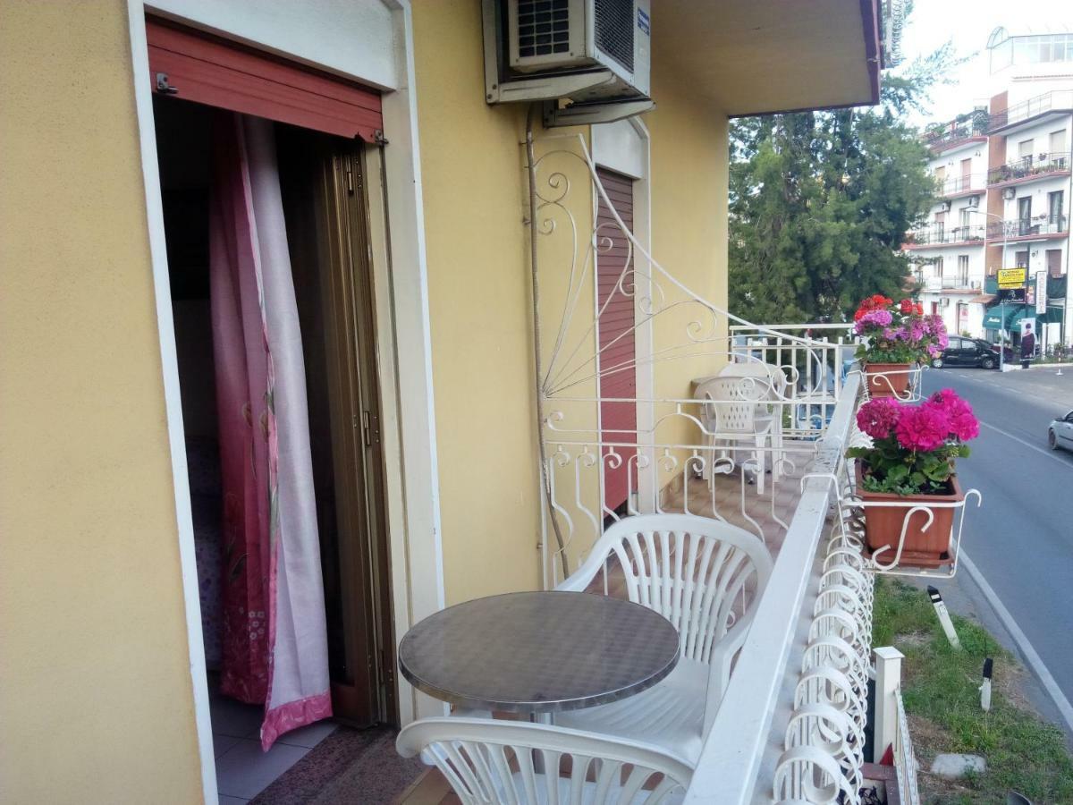 Hotel Eliseo Giardini Naxos Luaran gambar