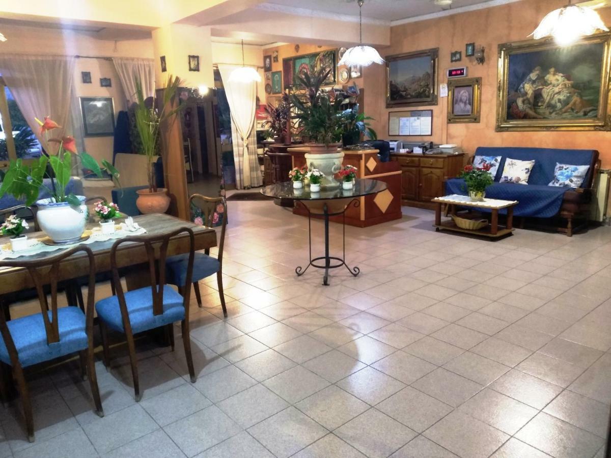 Hotel Eliseo Giardini Naxos Luaran gambar