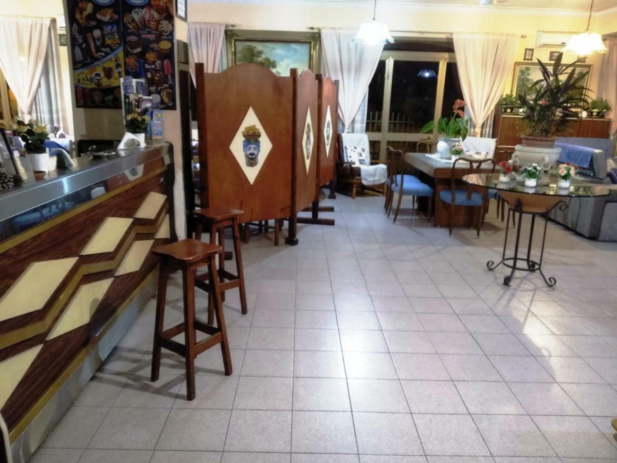 Hotel Eliseo Giardini Naxos Luaran gambar