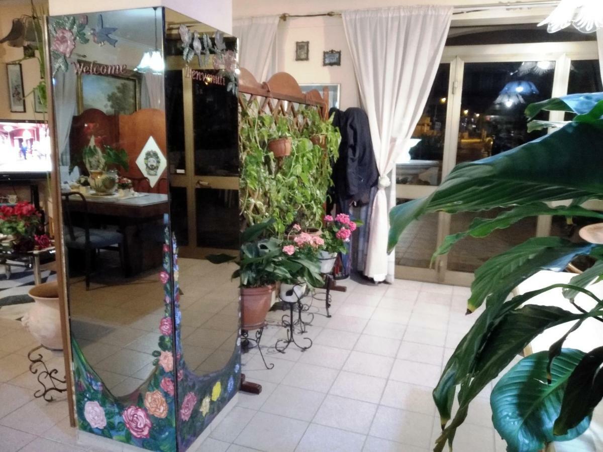 Hotel Eliseo Giardini Naxos Luaran gambar